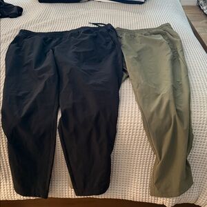 Women’s Columbia Black and Olive Pants